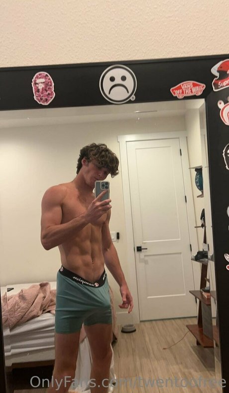 twentoofree exclusive actress pics