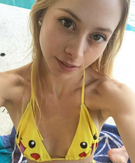 eating onlyfans sexy xxx img