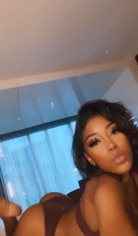 aliyahlust pornstar exclusive photo