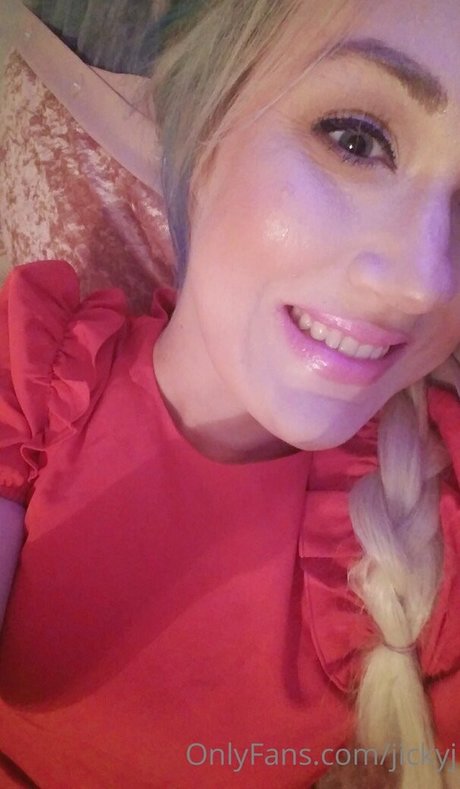 jickyj star nudes photo
