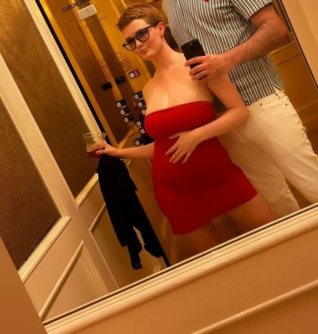 Avalon Warren pornstar sex img