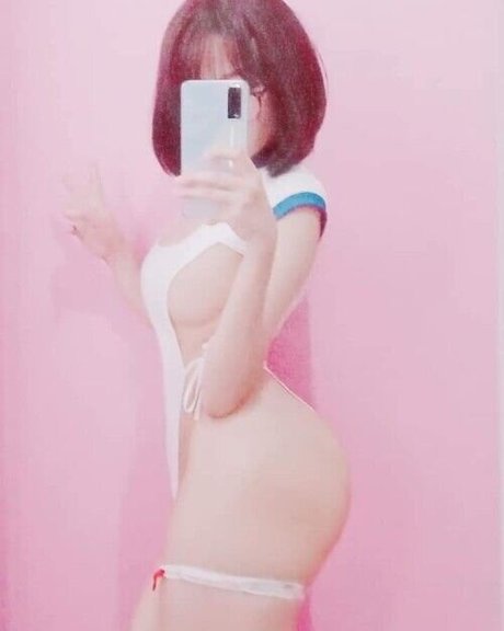 eimiruwu pornstar nudes img