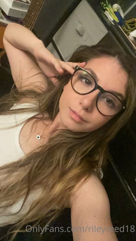 lanarhoads18 profile image