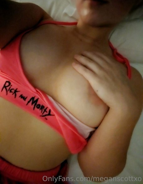 meganscottxo art star photos