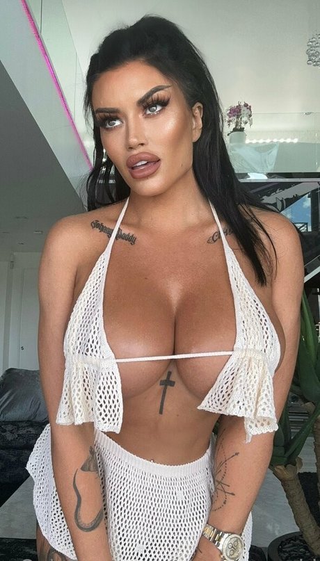 toochis world model adult photo