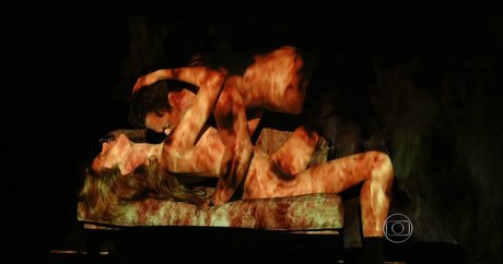 Camila Queiroz model art pic