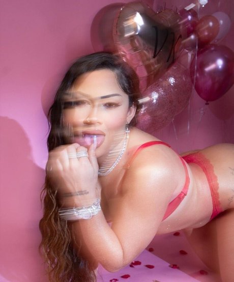 Vitoria Kelly profile image