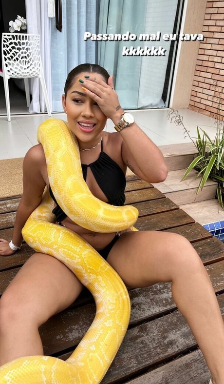 Vitoria Kelly star erotic picture