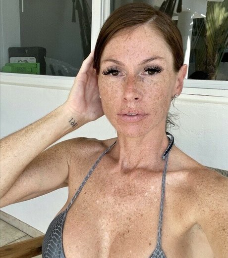 freckledmommi star nude img