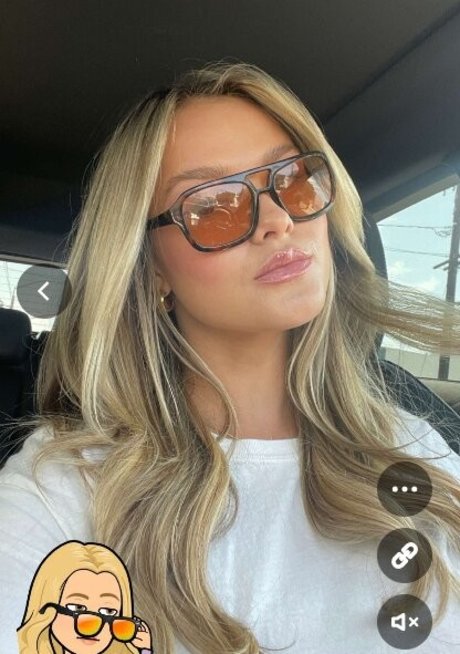 Kinsey Wolanski xxx model gallery