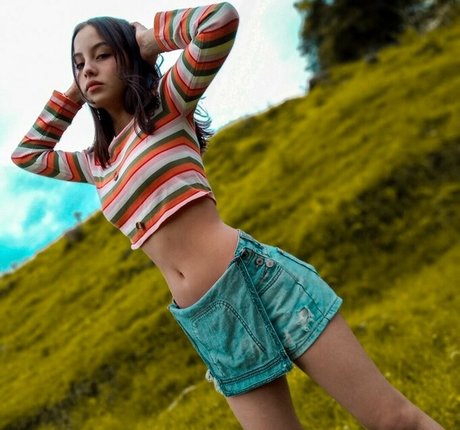 Eva Partis beautiful actress img