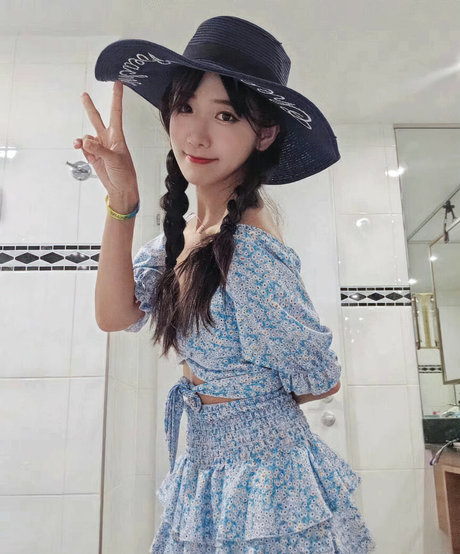 jinnytty star hd photos