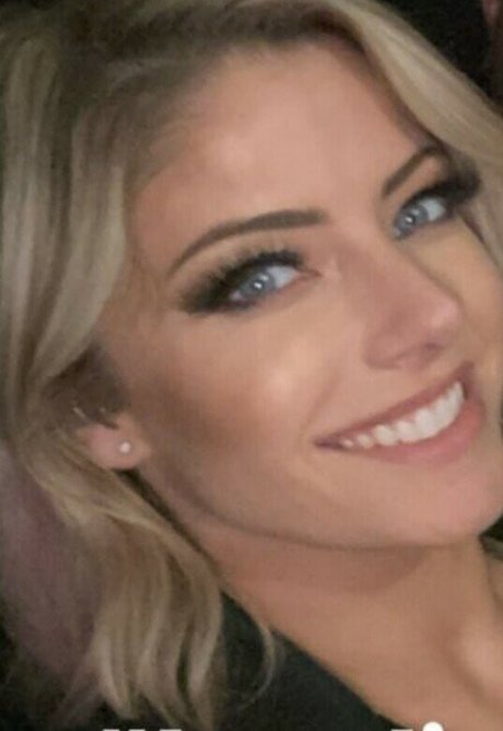 Alexa Bliss pretty pornstar photo