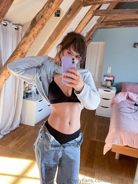 eve r moon porn actress images