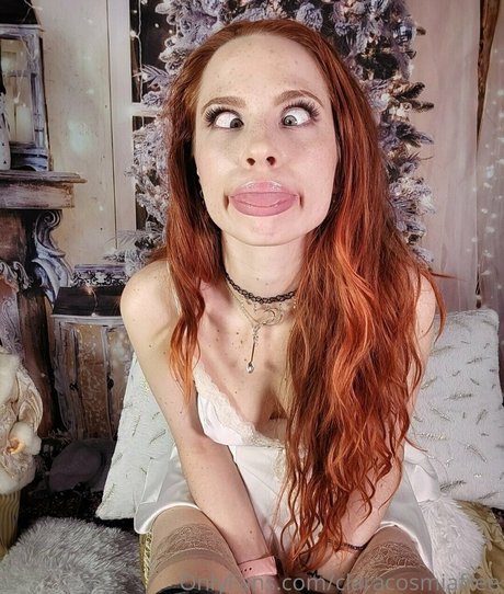 claracosmiafree nude star picture