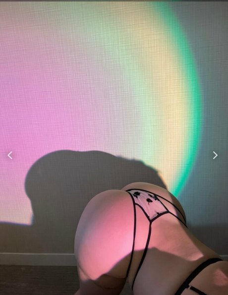 Britt Cuadra exclusive star pics