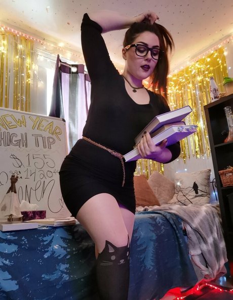 nissariousd porn model archive