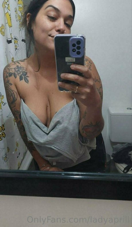 ladyaprill porn model photo