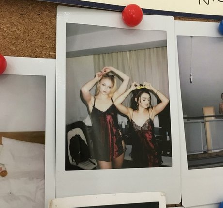 Sophie Turner star exclusive photos