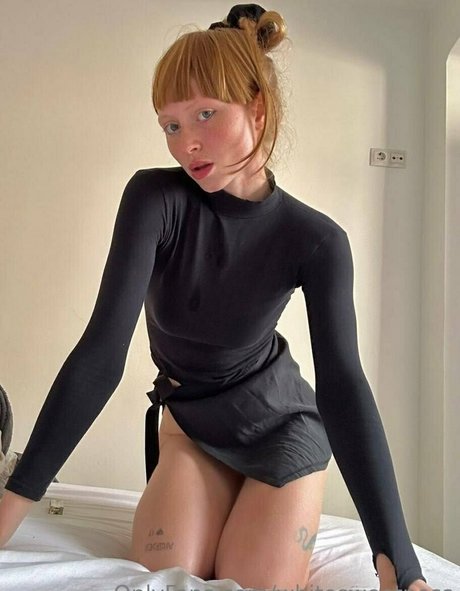 cuckold wife onlyfans beautiful picture