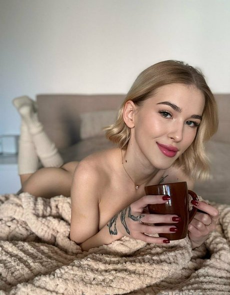 Molodoy admin nude model photo