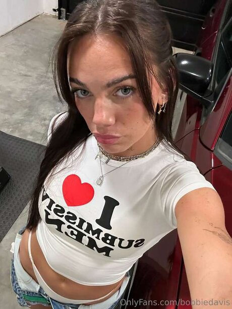 Bobbiesuxtv naked star pics