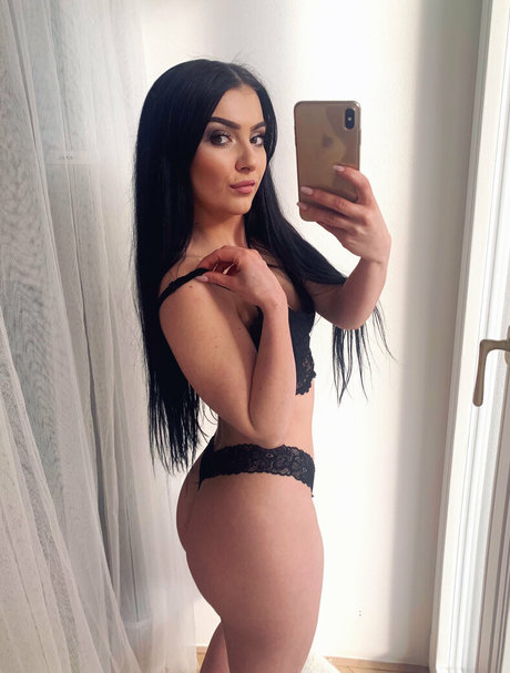 belladiablo model beautiful images