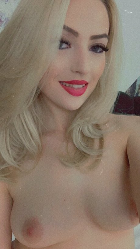 julietaylor nude model picture