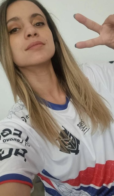 Laure Valee high quality star galleries