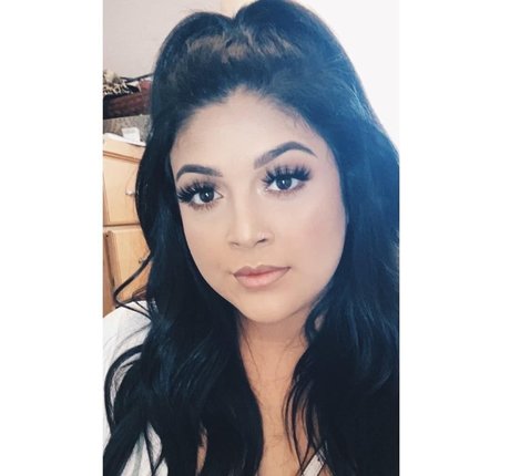 Lucia Yanez nice model picture