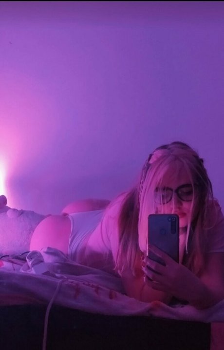 Lissaviip star exclusive pic