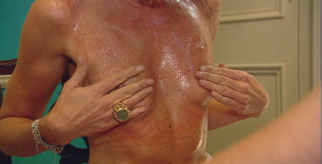 Trinny Woodall naked star photos