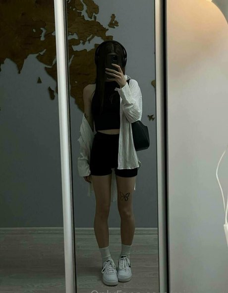 miareeed pretty pornstar images