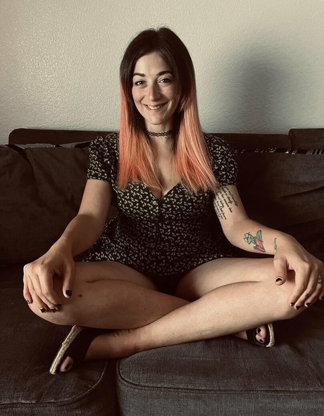 MsVnsfw beautiful actress image