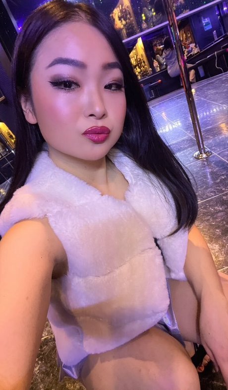 Childish Lina star exclusive galleries