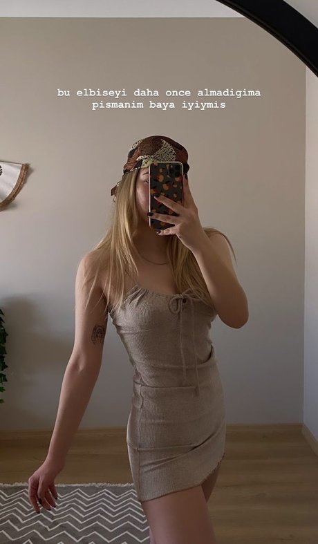 brunette ass onlyfans art naked gallery