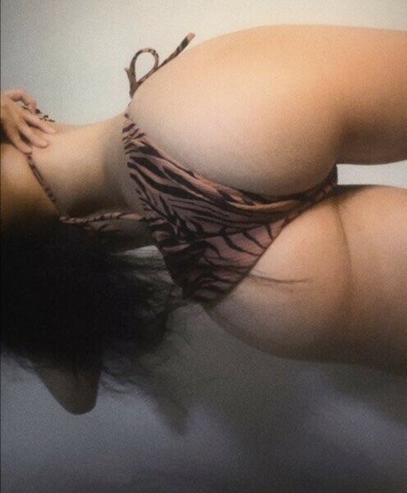 shefoekeeps nice actress photo