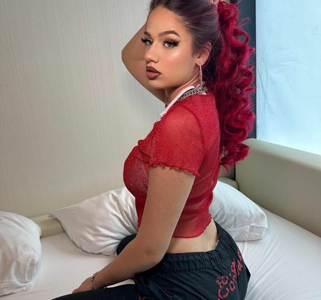badmomzjay top star photo