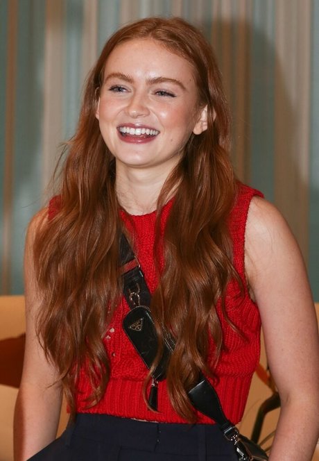 Sadie Sink nice pornstar photos