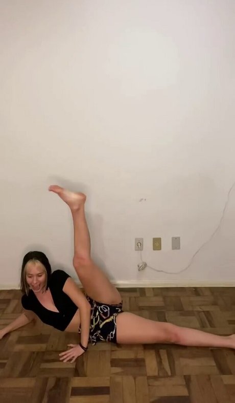 Julia K Barni model nudes pictures