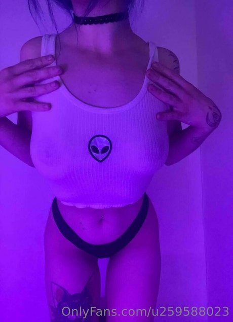 outdoor shower onlyfans free pics