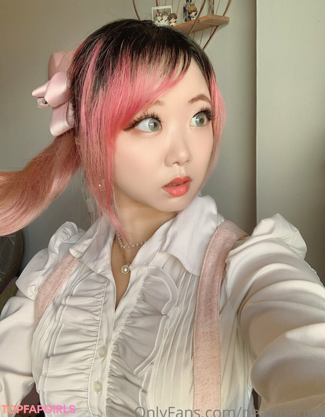 pearlpeony beautiful model pic