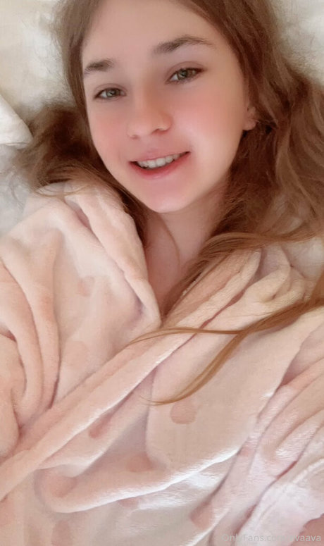 Evaava pornstar sex pictures