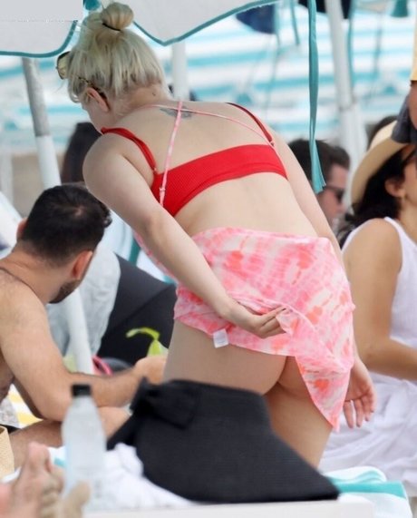 Ariel Winter best model photo