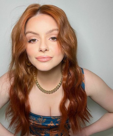 Ariel Winter pornstar exclusive images