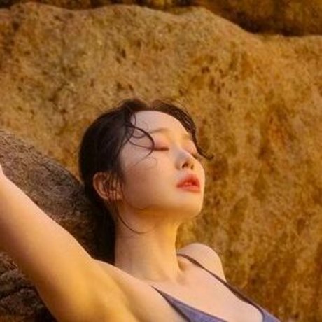 _se0 mi model adult galleries