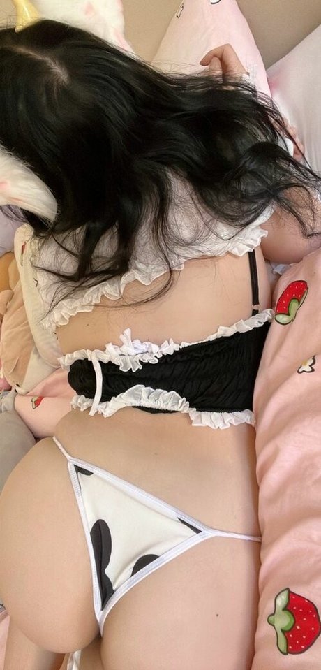 _sugashi model exclusive images