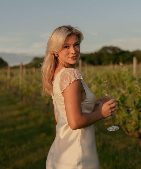 Audrey Trullinger porn actress pics