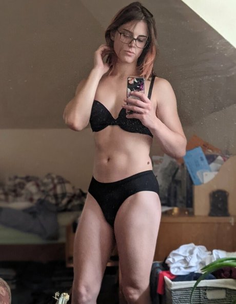 ayyy vuh free actress pictures