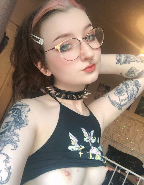 Starryfawnn sex pornstar img